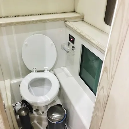 Hotel na wodzie Yat Isletmeciligi *