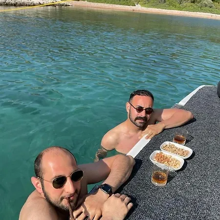 Hotel na wodzie Yat Isletmeciligi *