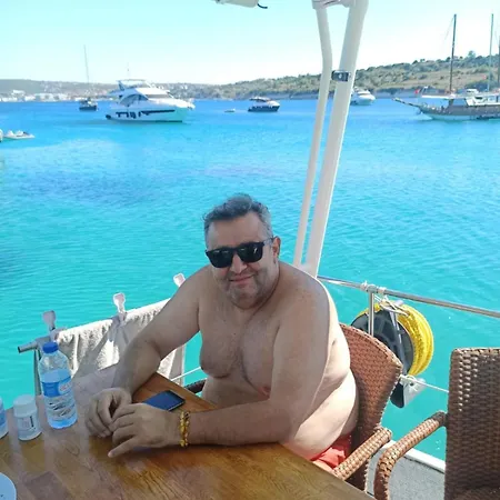 Hotel na wodzie Yat Isletmeciligi *